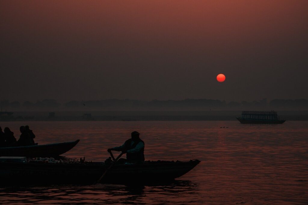 india, ganges river, evening-7913007.jpg